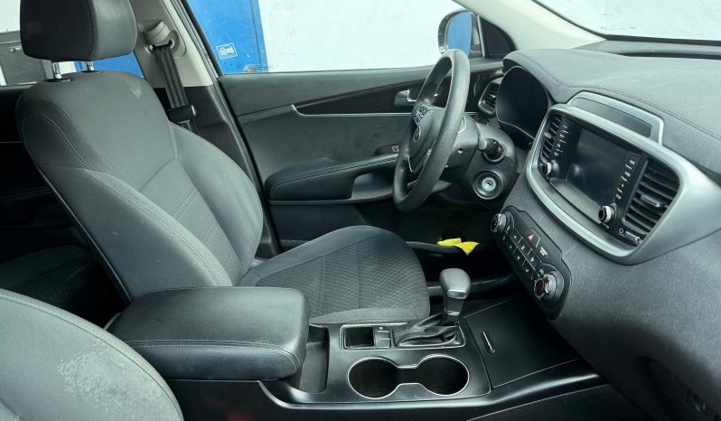 
								2019 Kia Sorento full									