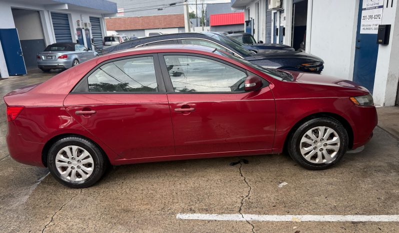 
								2011 Kia Forte full									