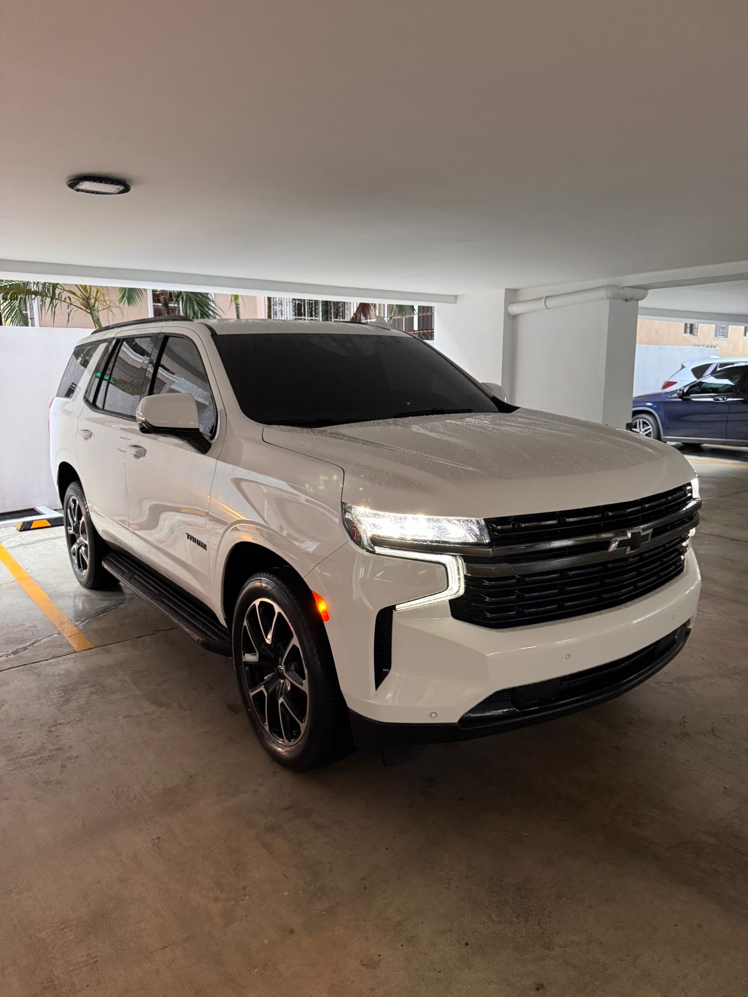 2022 Chevrolet Tahoe, Premier RST