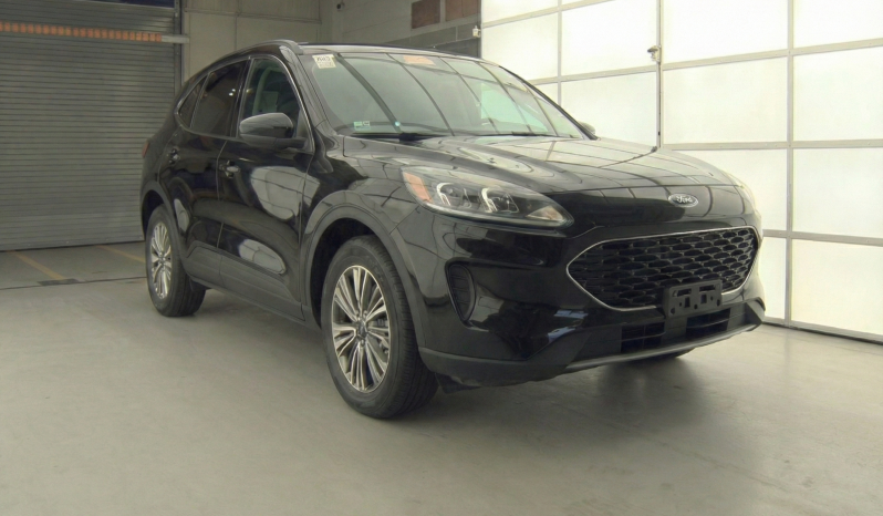 
								2022 Ford Escape full									